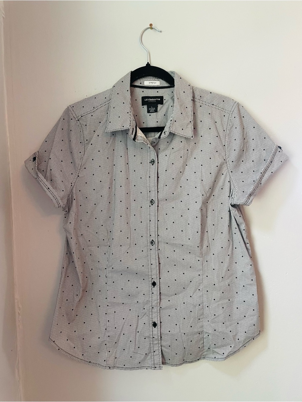Liz Claiborne Black and White Short Sleeve Button-Up Shirt